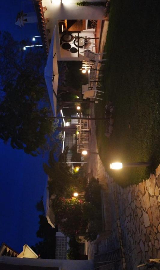 Hotel Berg & Zon Gandía Esterno foto
